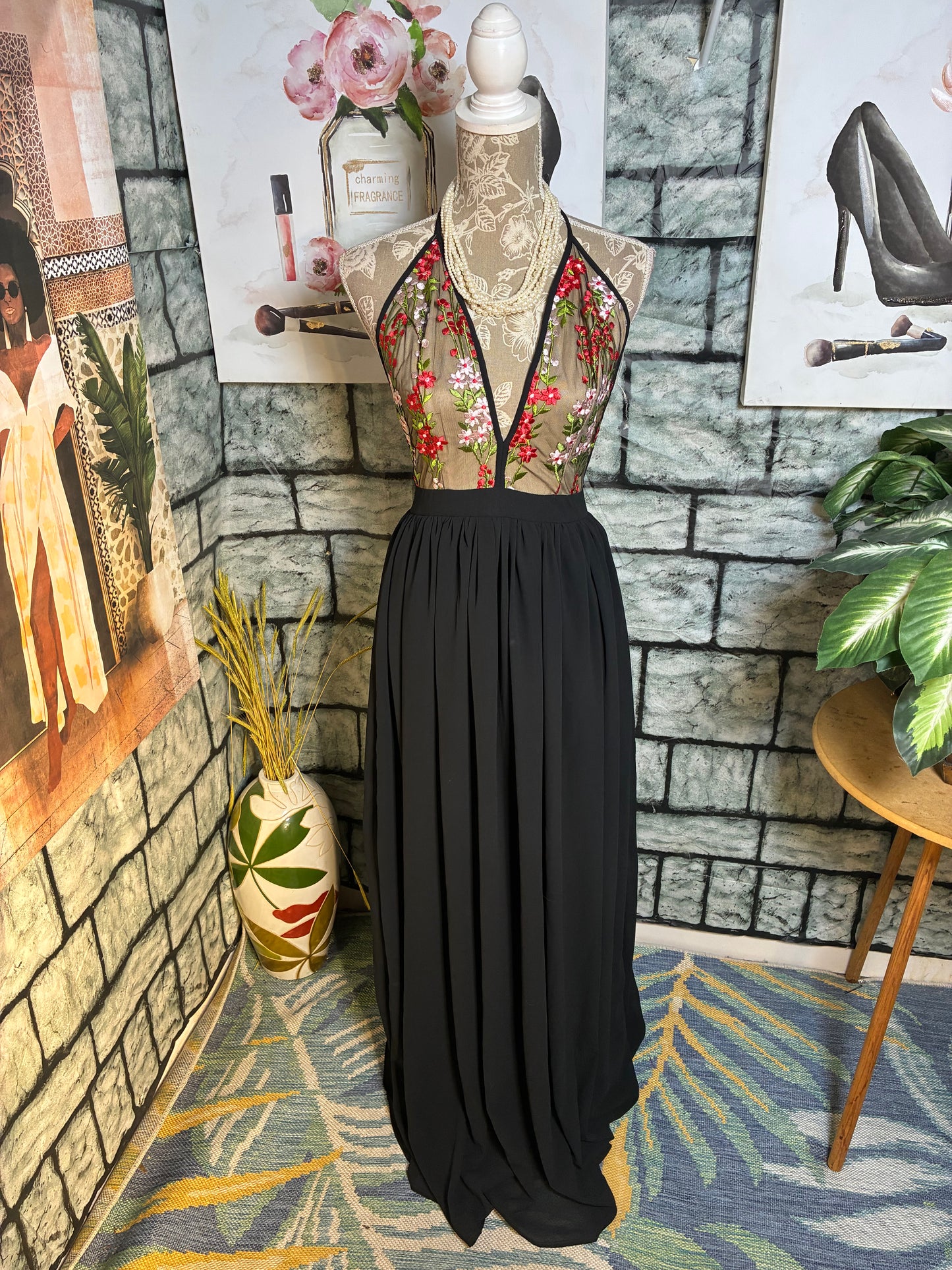Fashion Nova Black Floral Dress Women sz Medium