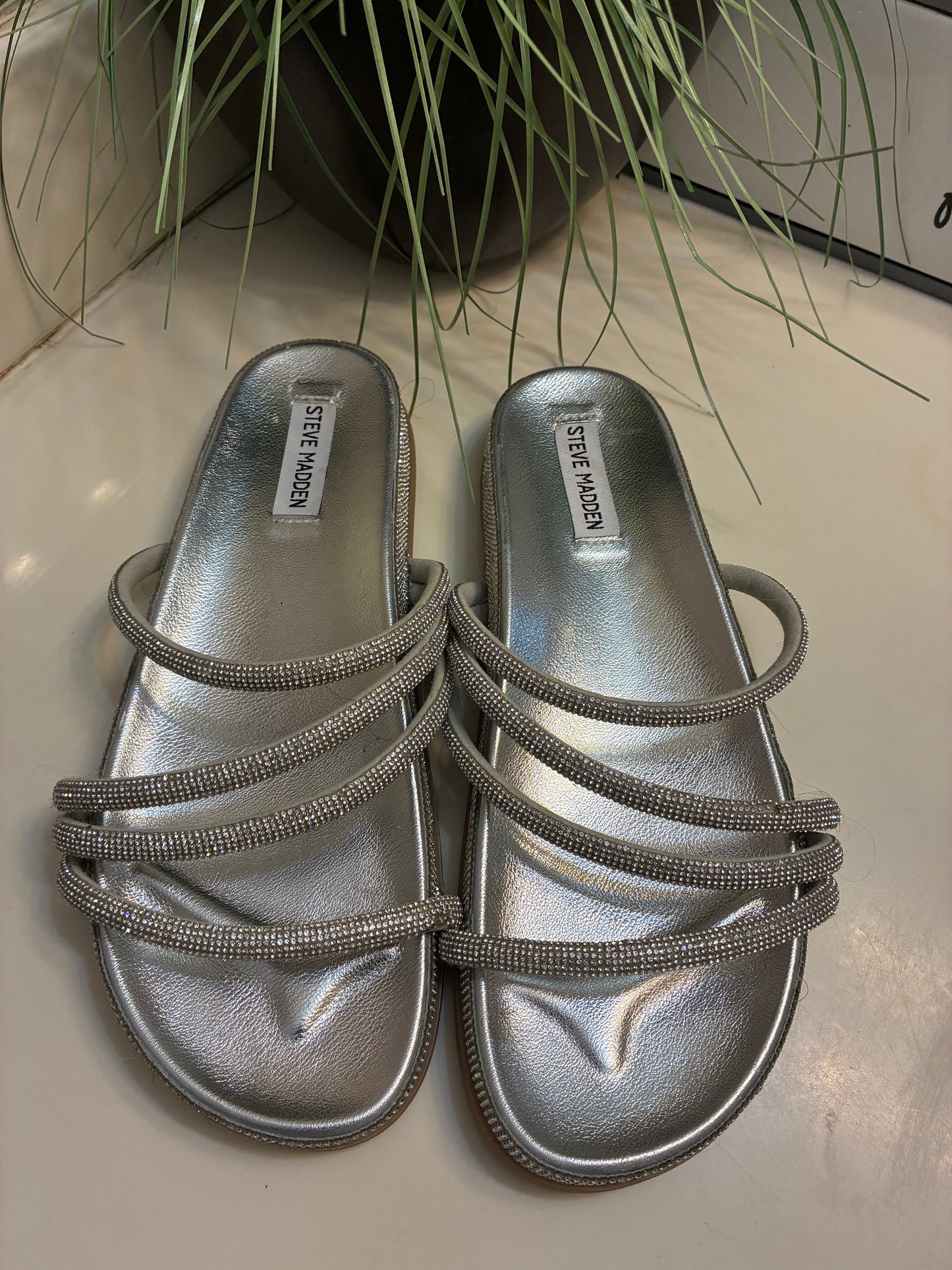 NEW Steve Madden Silver Sandals Women sz 9