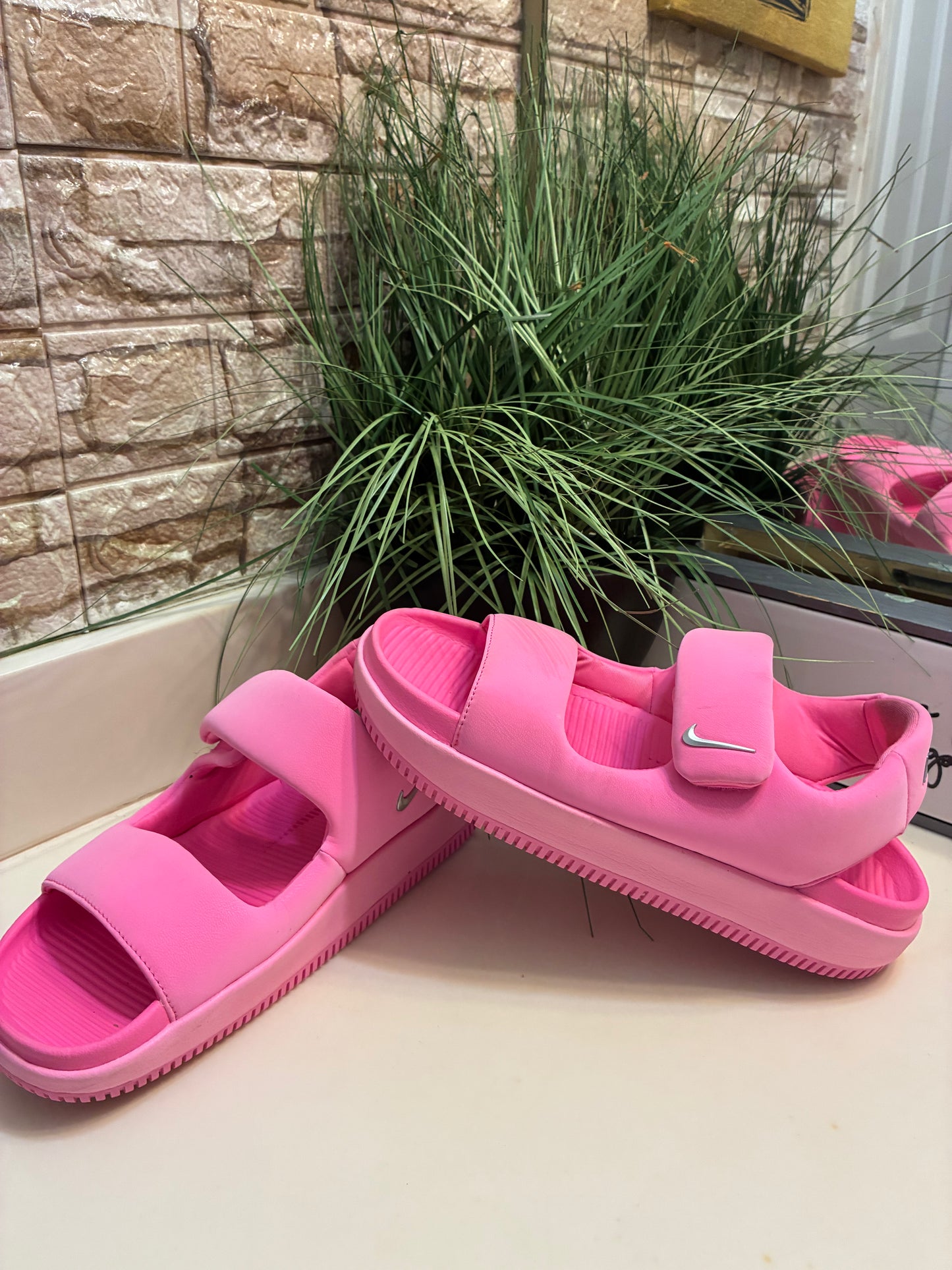 Nike Pink Sandals Women sz 9