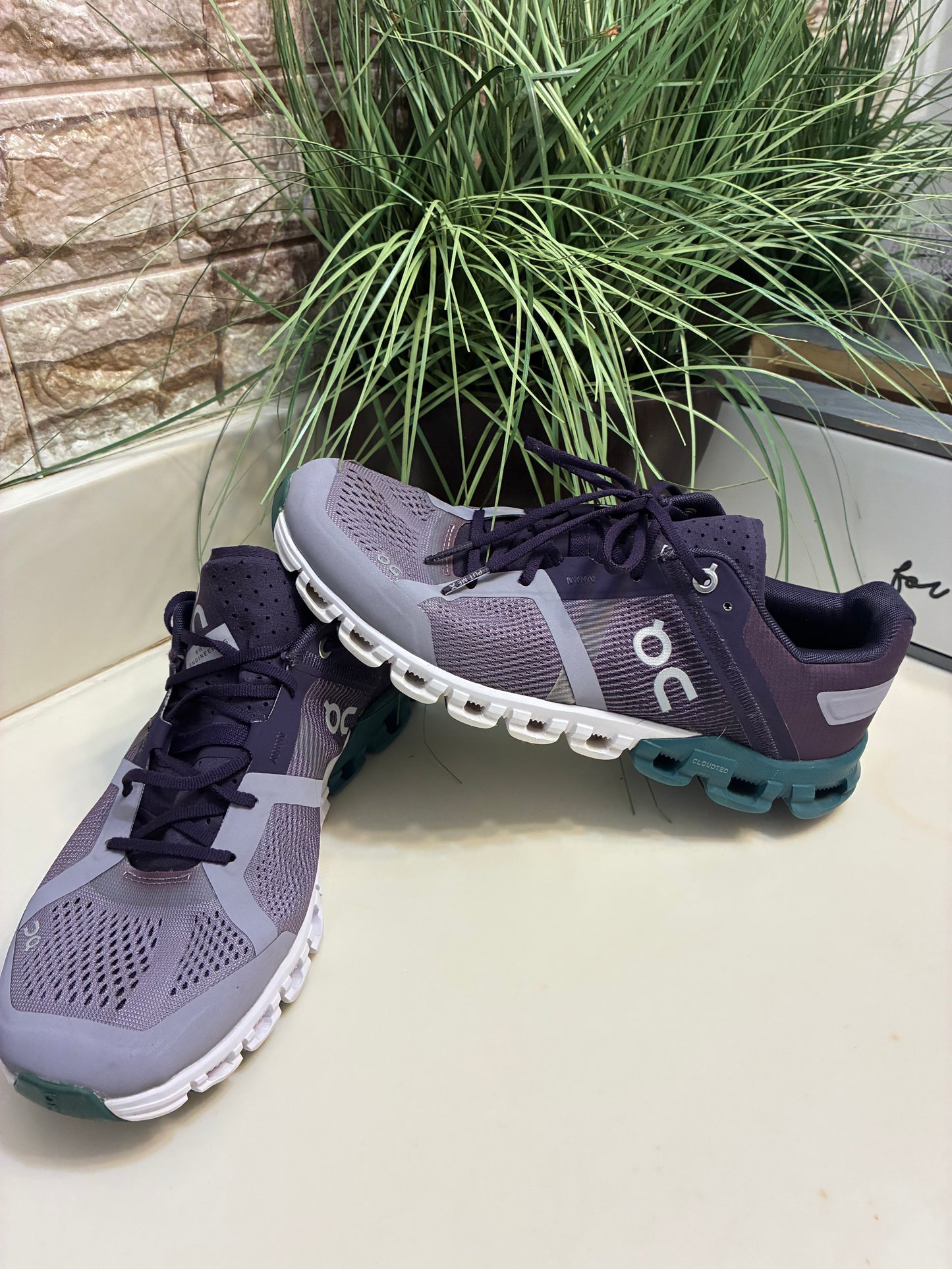 On Cloud Purple Women sz 8