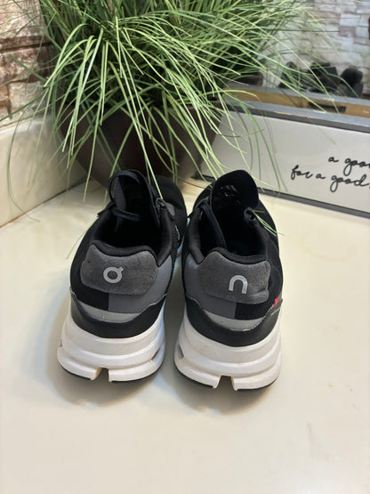 On Cloud Black White Men sz 7.5