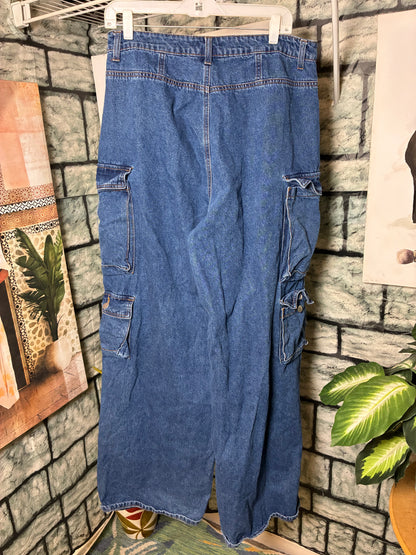 Fashion Nova Blue Denim Cargo Pants Women sz 13