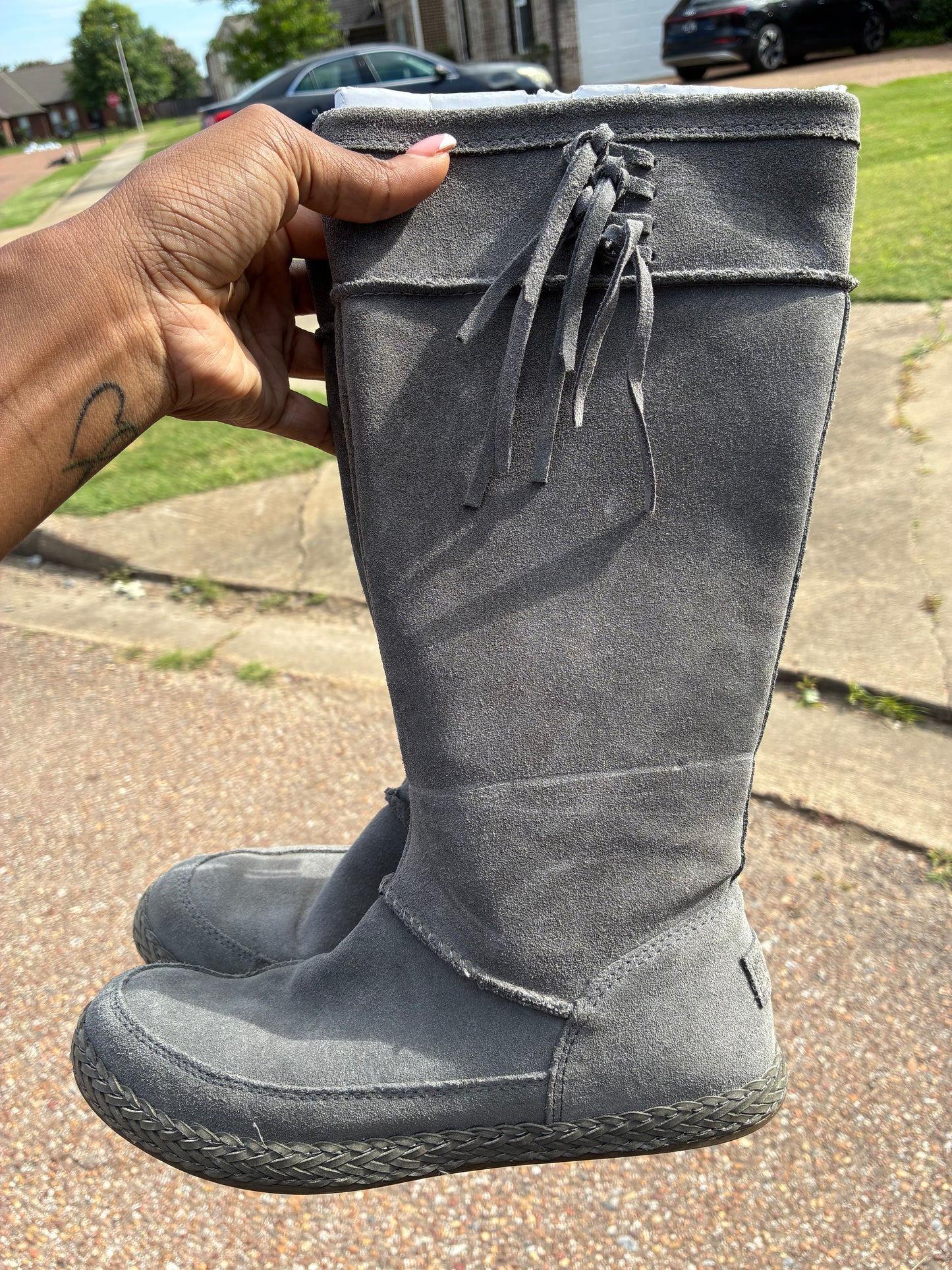 Ugg Boots Gray Women sz 7