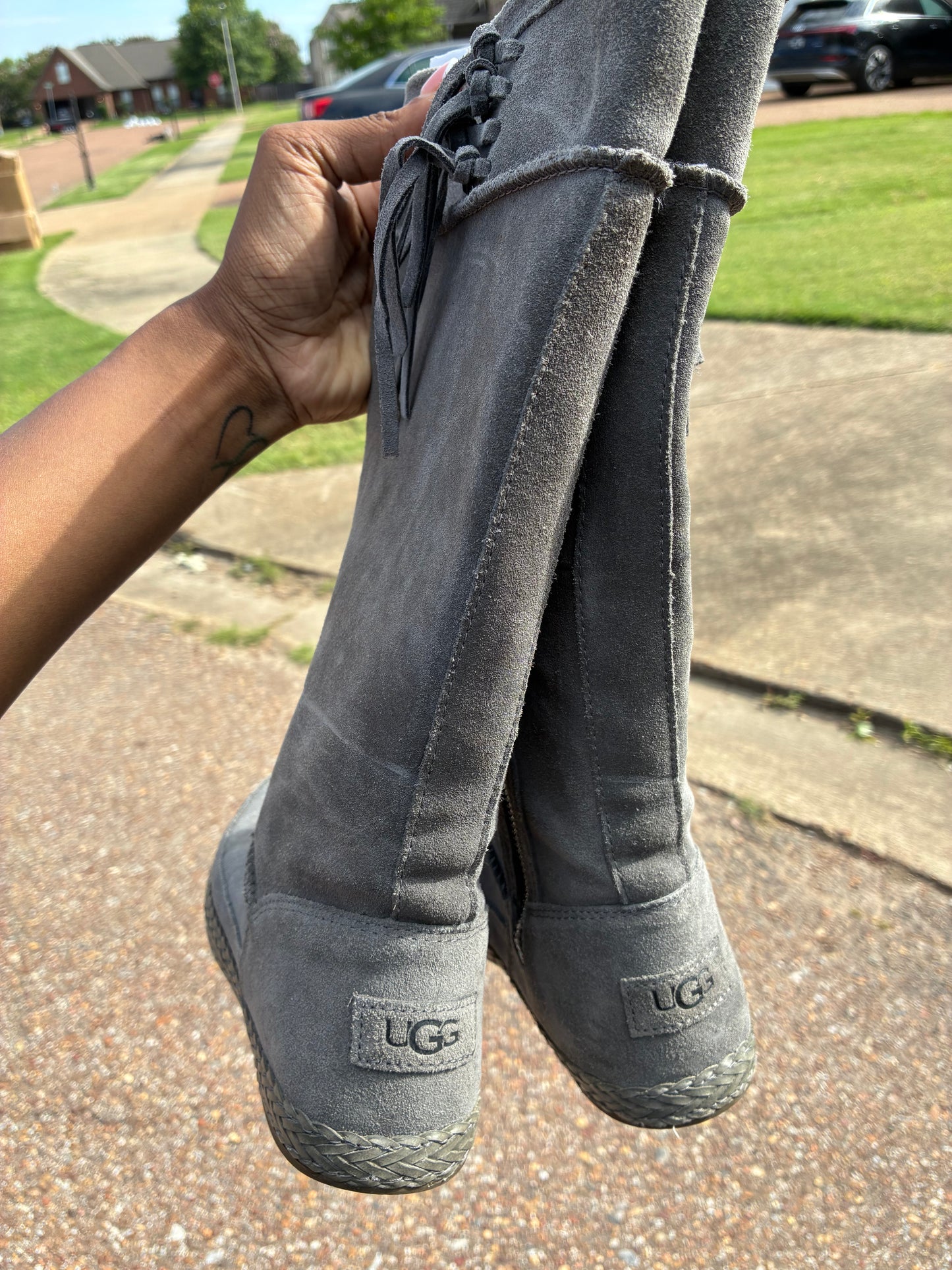 Ugg Boots Gray Women sz 7