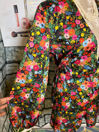 Boohoo Black Floral Romper Women sz 6