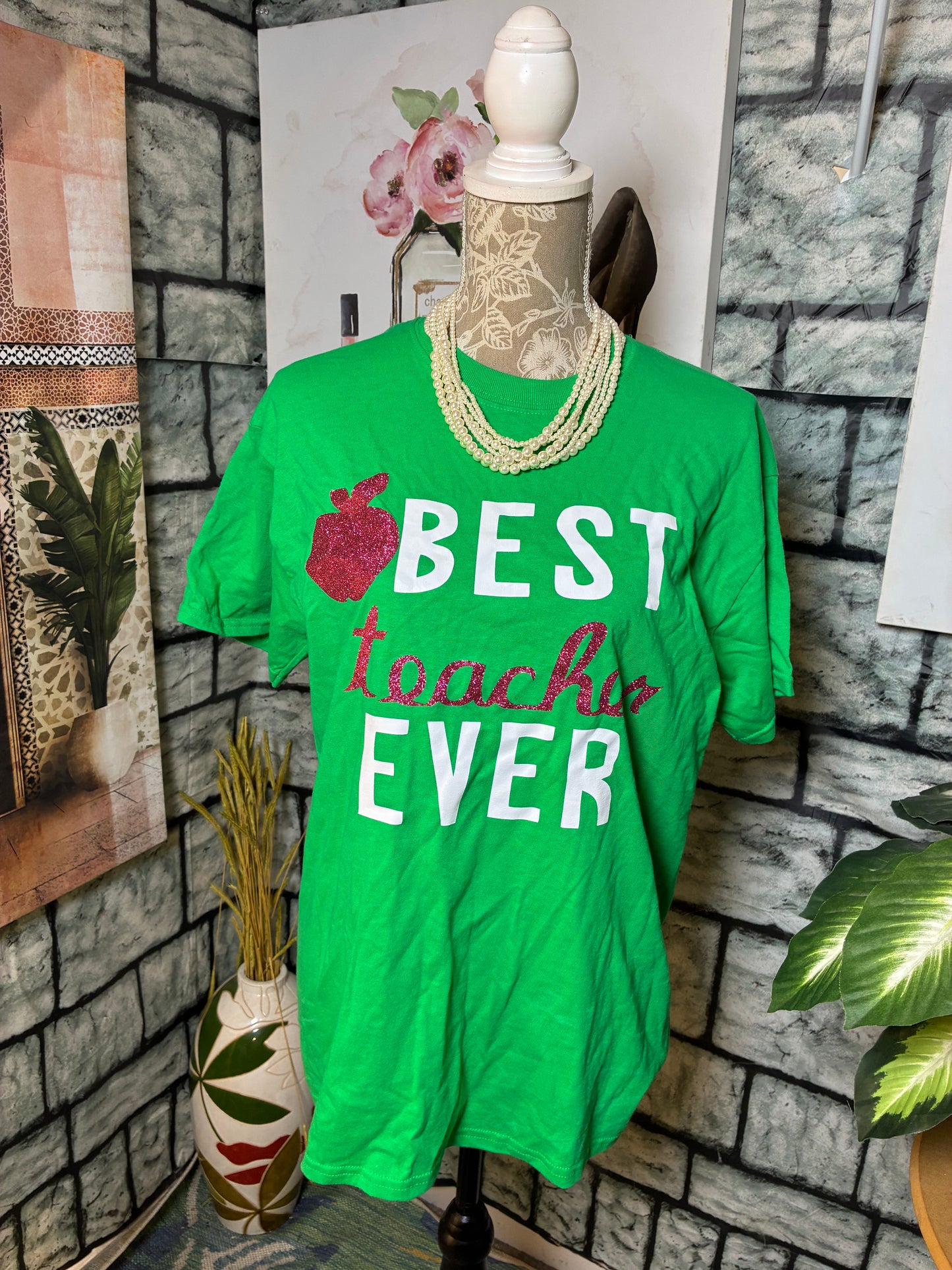 Best Teacher Ever Green Pink t Shirt Women sz Medium