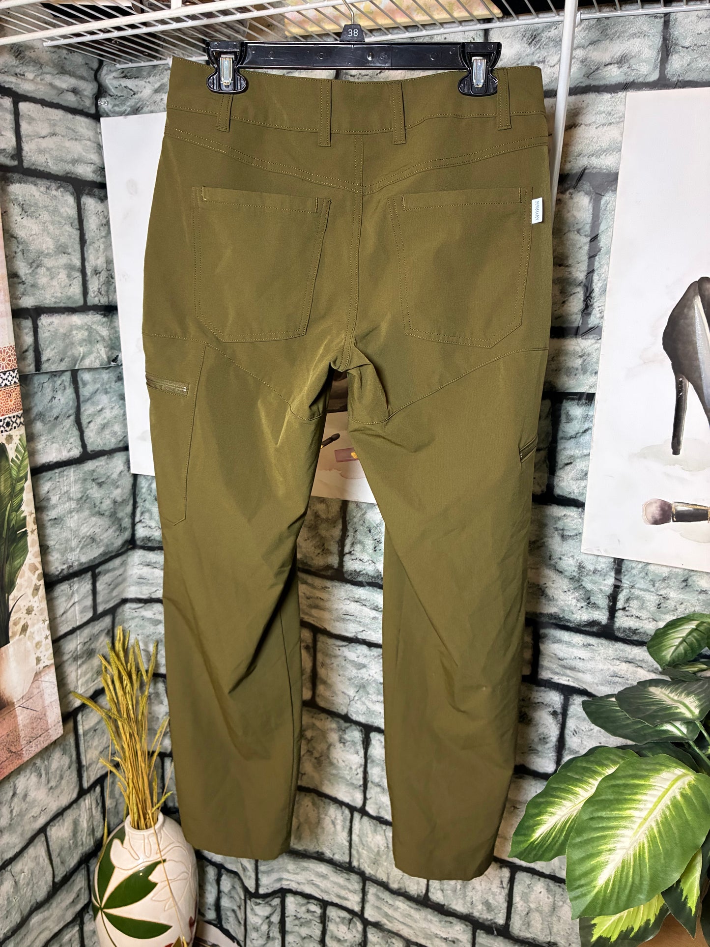 Magella Green Pants Men sz 30