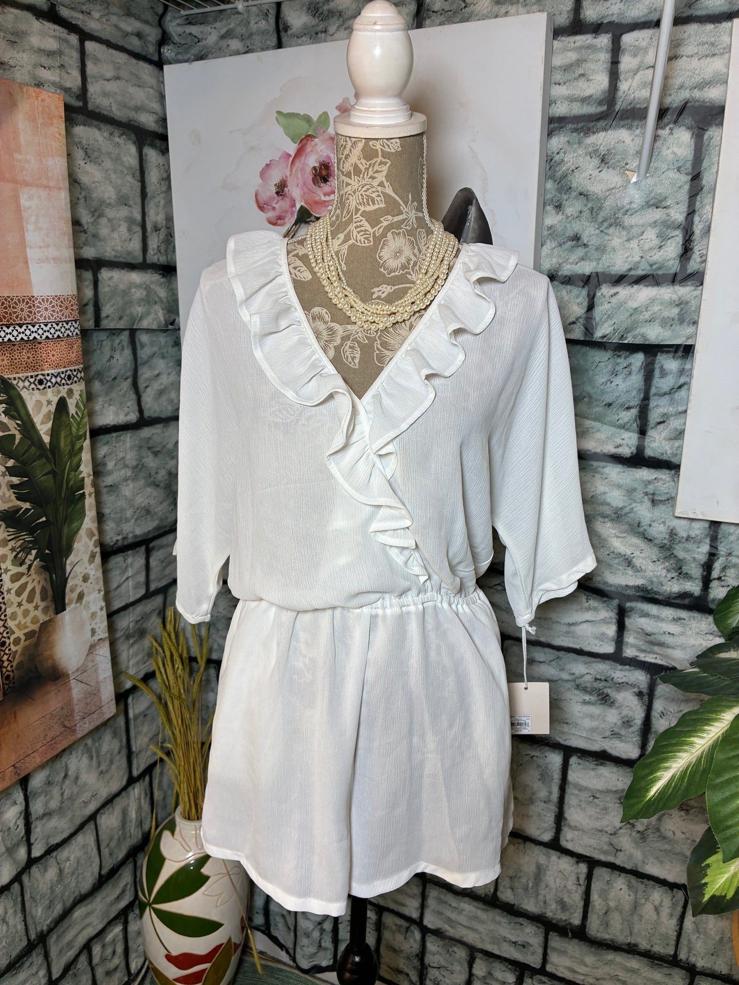 NEW Lauren Conrad White Romper Women sz Medium