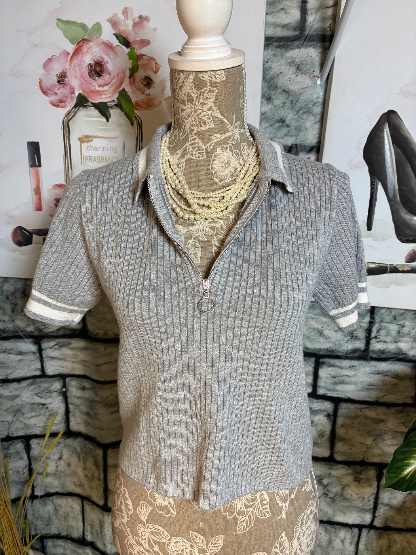Forever 21 Gray Sweater Women sz Large