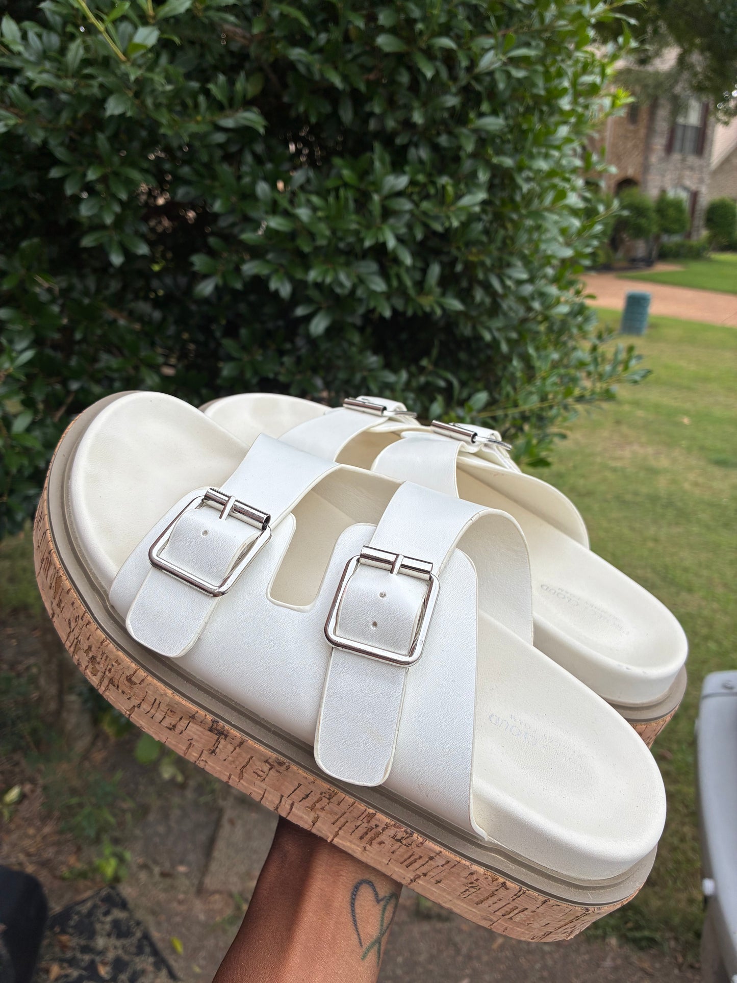 White Platform Sandals Women sz 9
