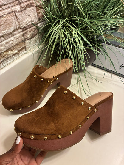 Time & Tru Brown Heels Women sz 9