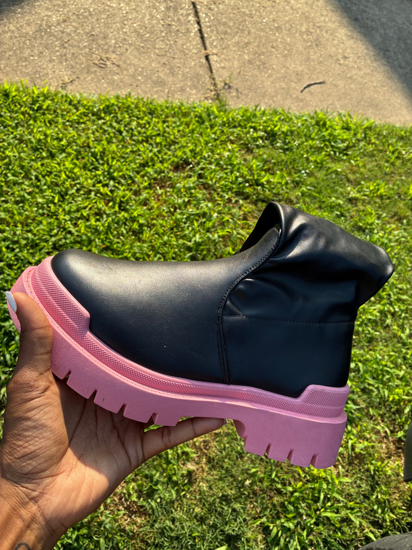 NEW Fashion Nova Black Pink Tall Boots Women sz 8.5