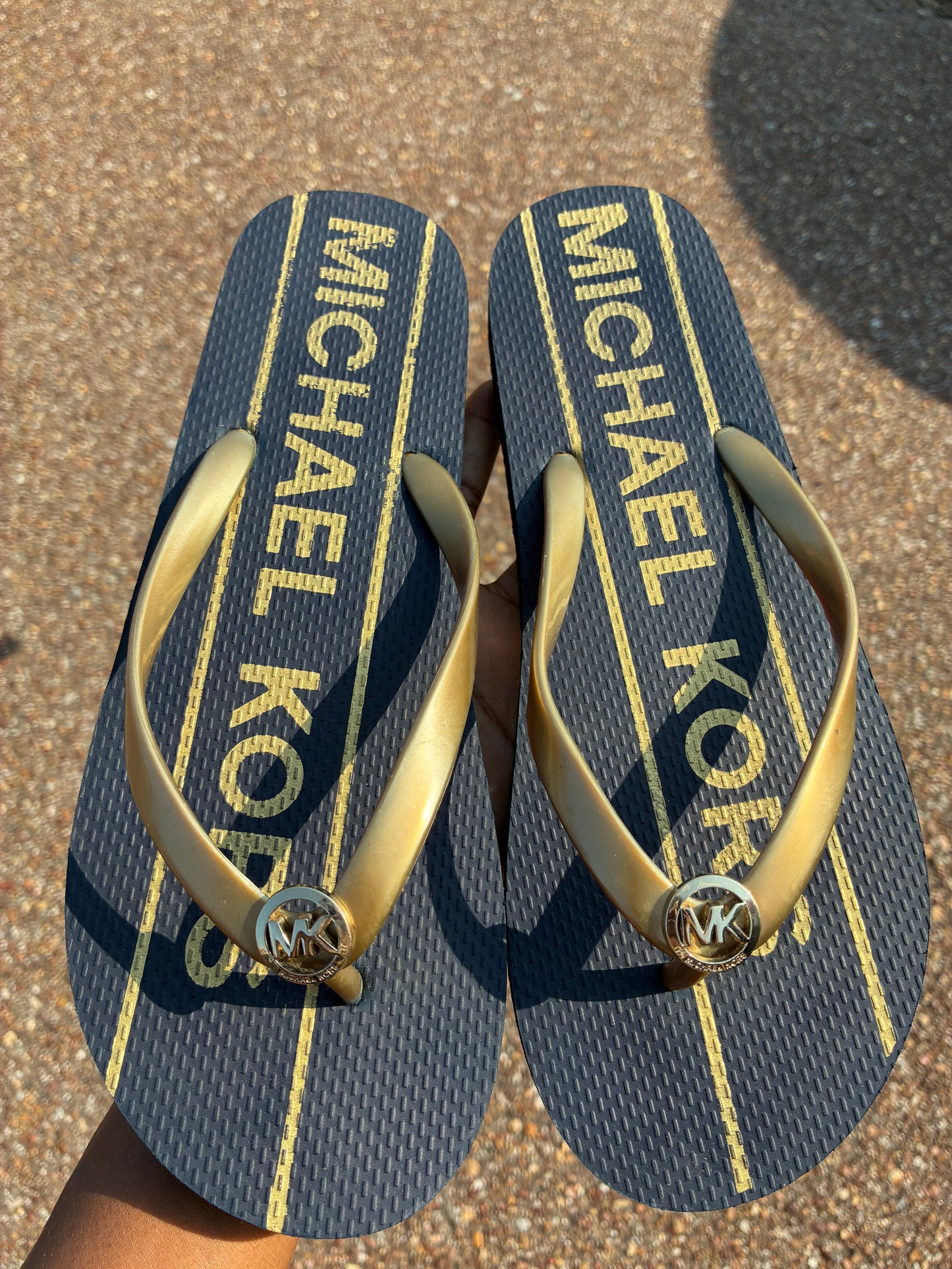 Michael Kors Gold Blue Flip Flops Women sz 10