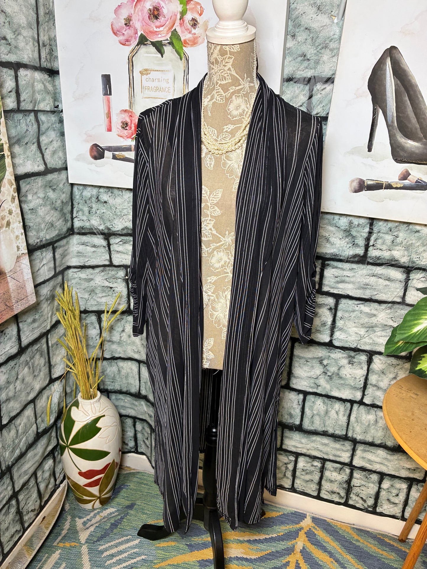 Siren Lily Black White Cover Duster Women sz 2XL