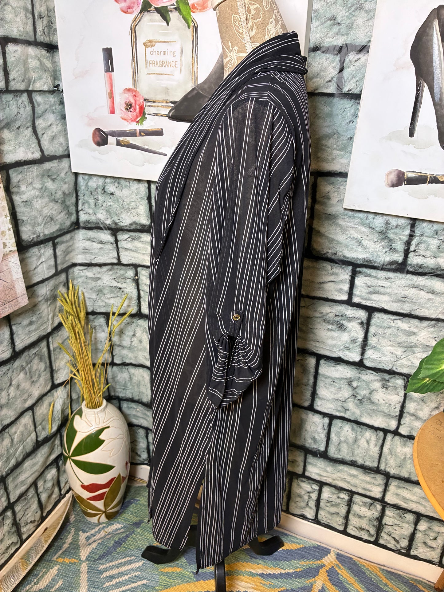 Siren Lily Black White Cover Duster Women sz 2XL