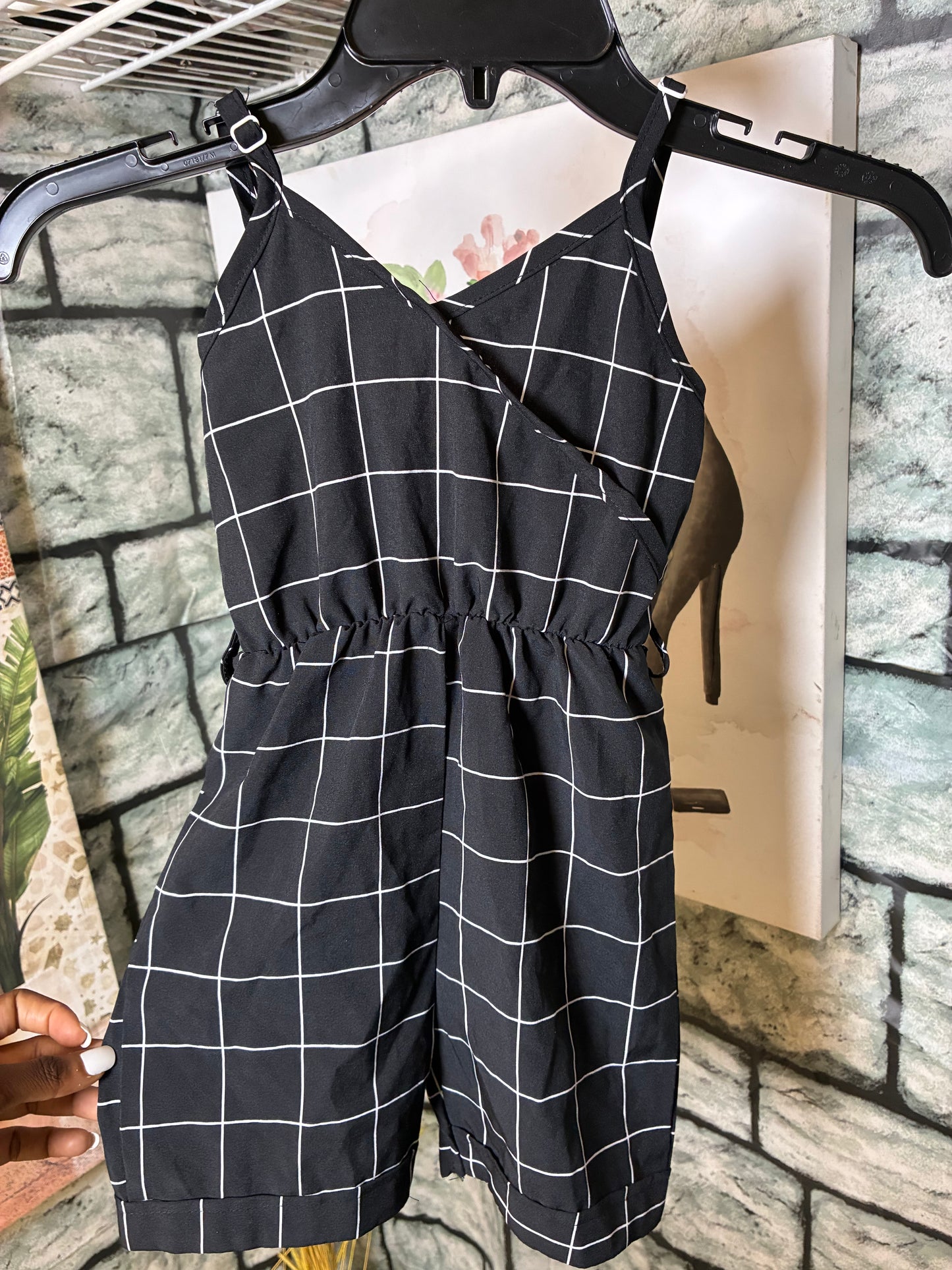 Black White Jumpsuit Girls sz 100 = sz 4