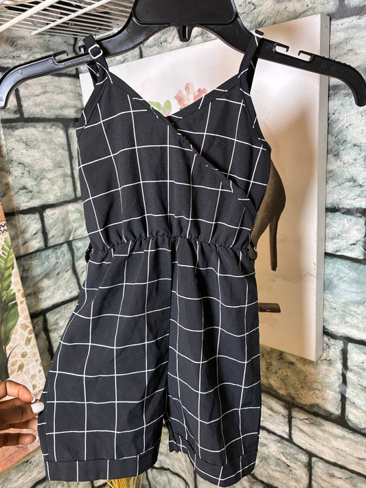 Black White Jumpsuit Girls sz 100 = sz 4