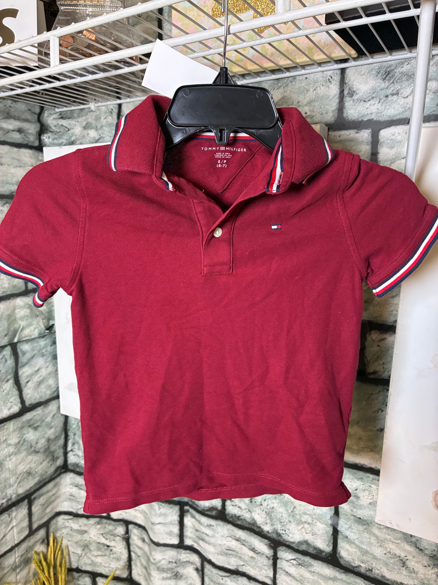 Tommy Hilfiger Burgundy Top Boys sz 6/7