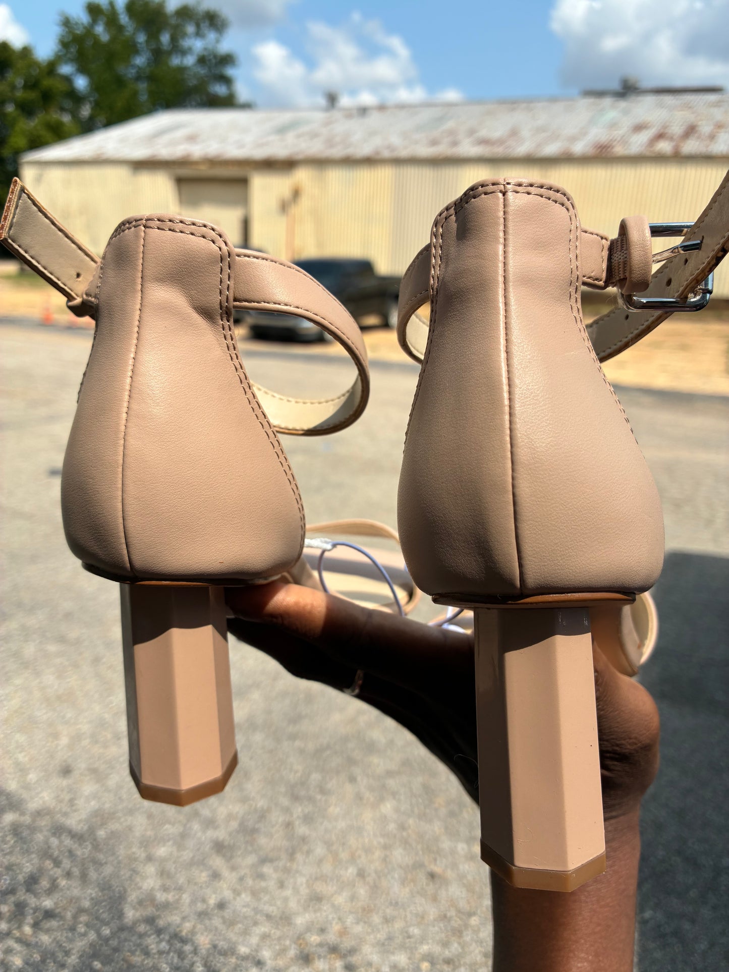 NEW Marc Fisher Nude Heels Women sz 6