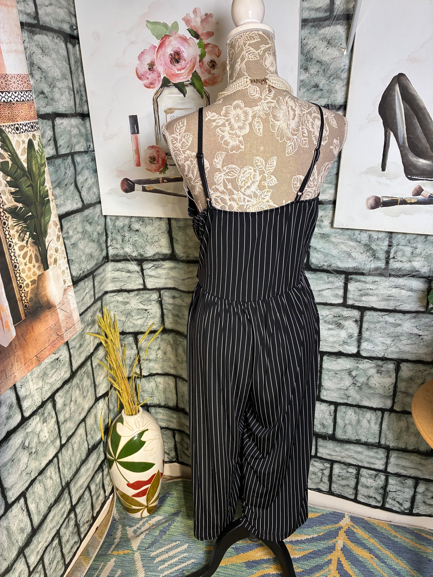 Kaileigh Black White Jumpsuit Women sz Medium
