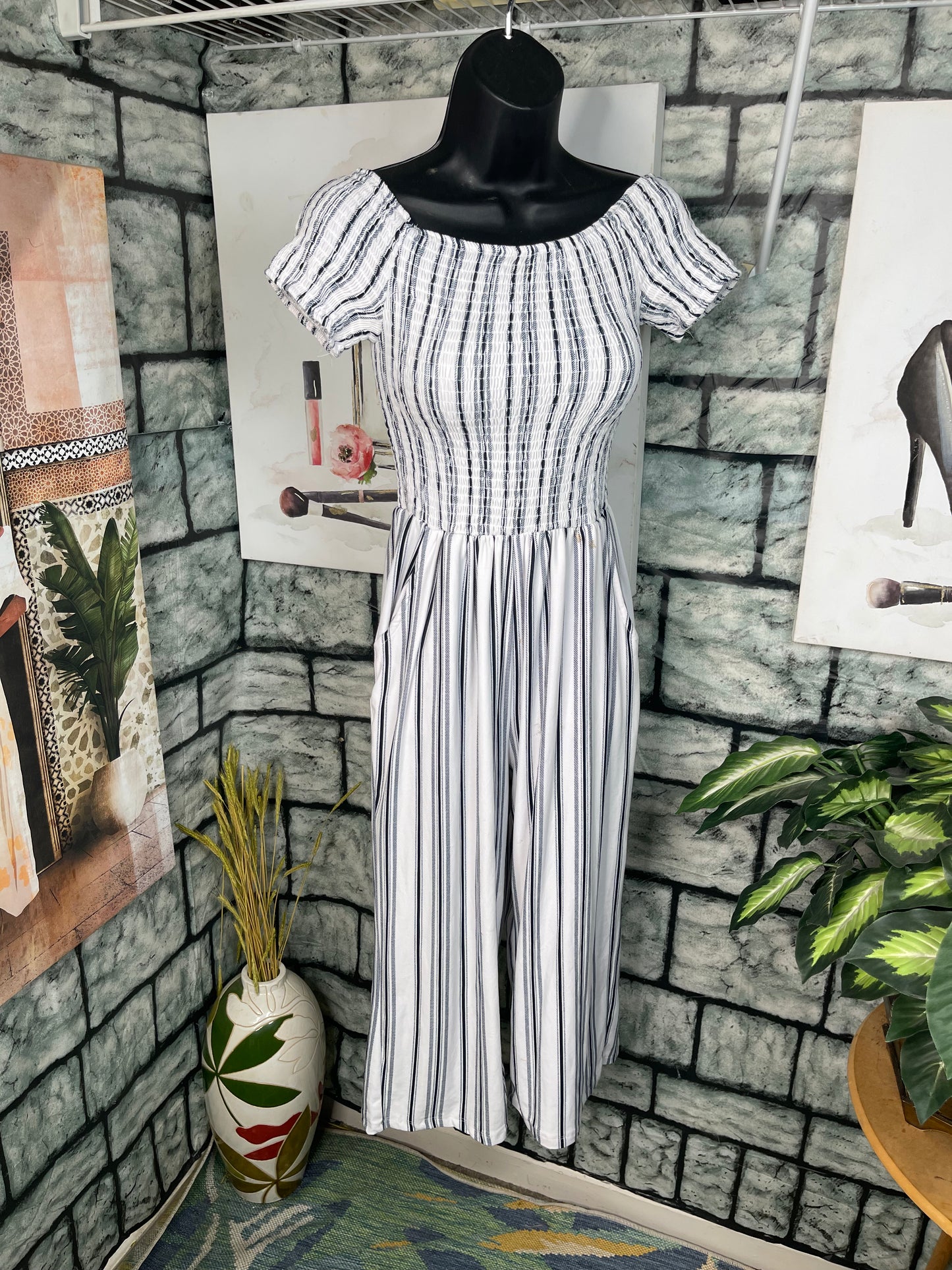 J for Justify White Blue Jumpsuit Women sz Medium