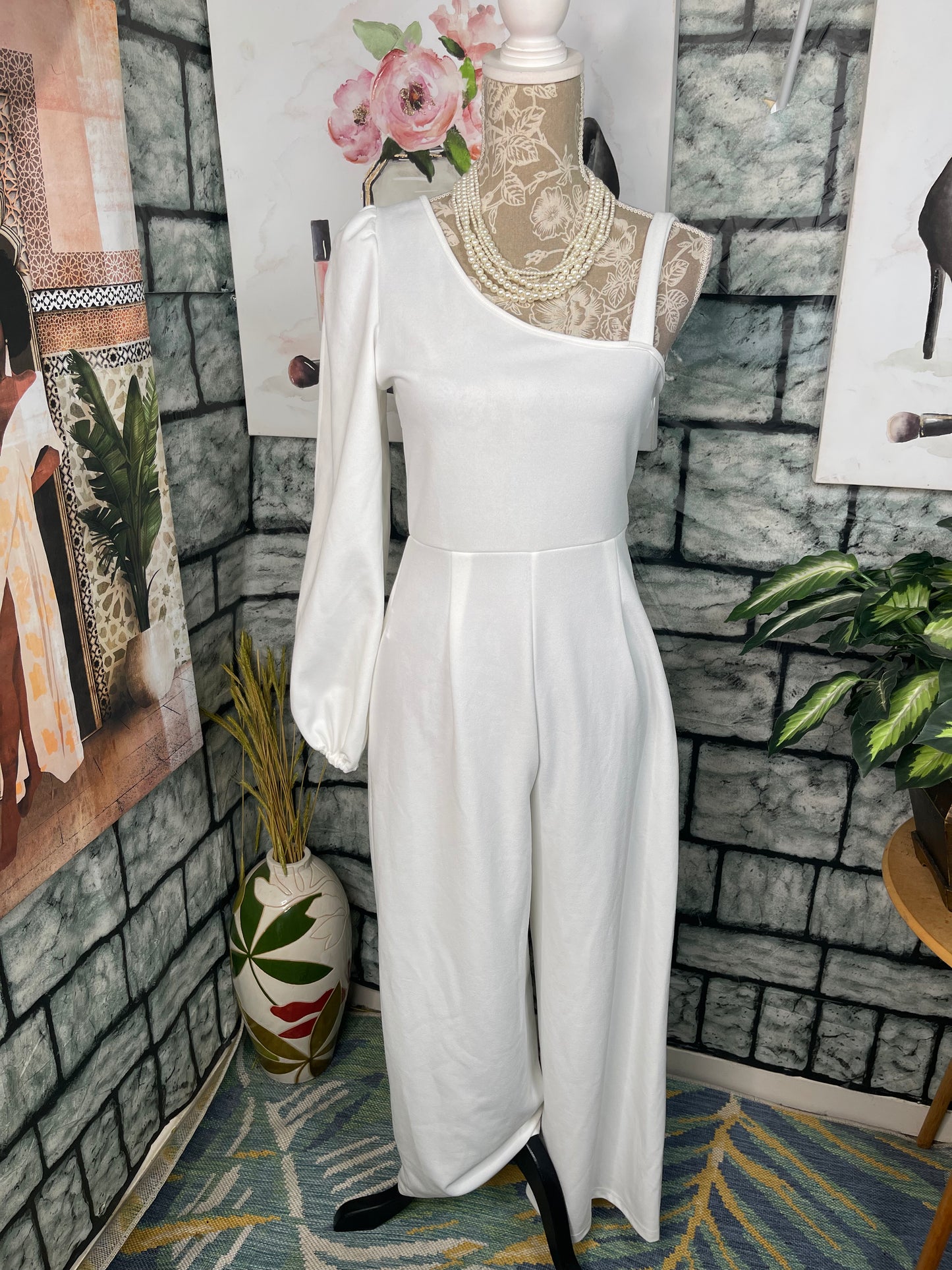 White Jumpsuit Women sz Medium
