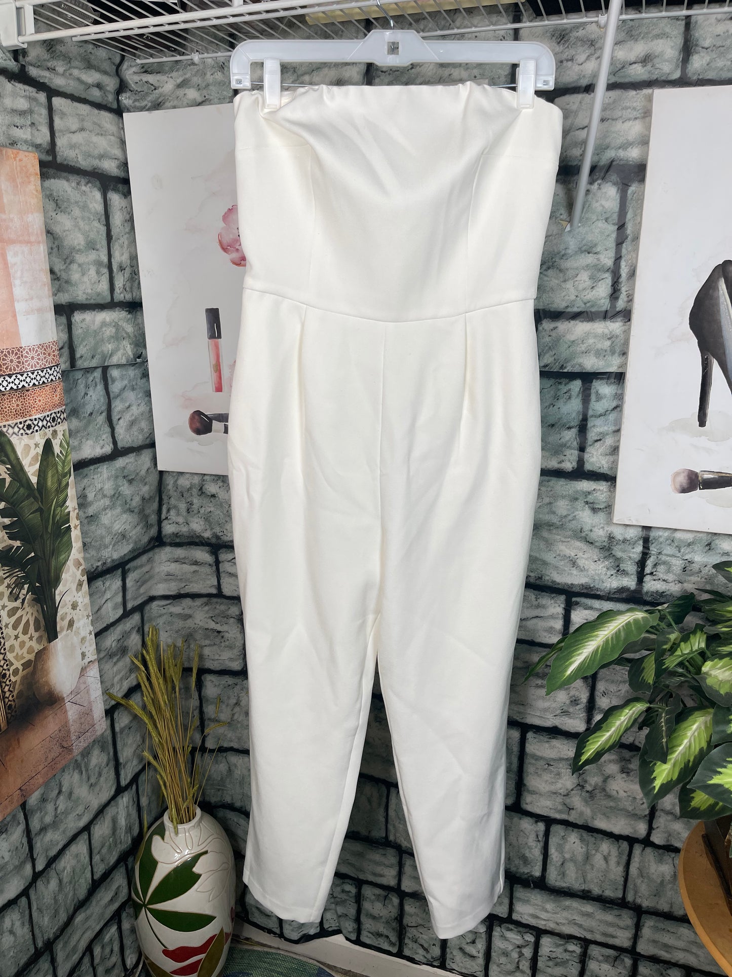 Express White Jumpsuit Women sz 8