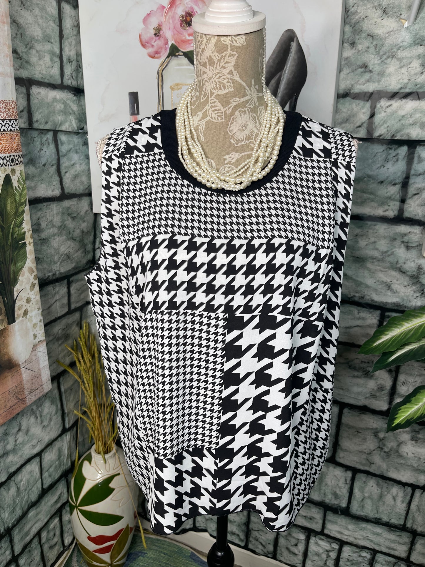 Cabi Black White Blouse Women sz Medium