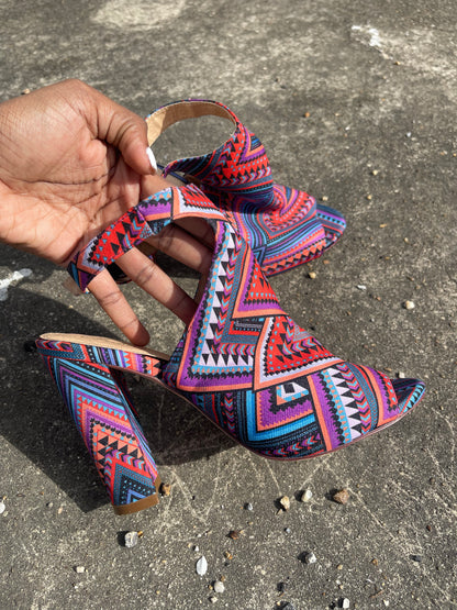 Jubilee Purple Blue Orange Heels Women sz 10
