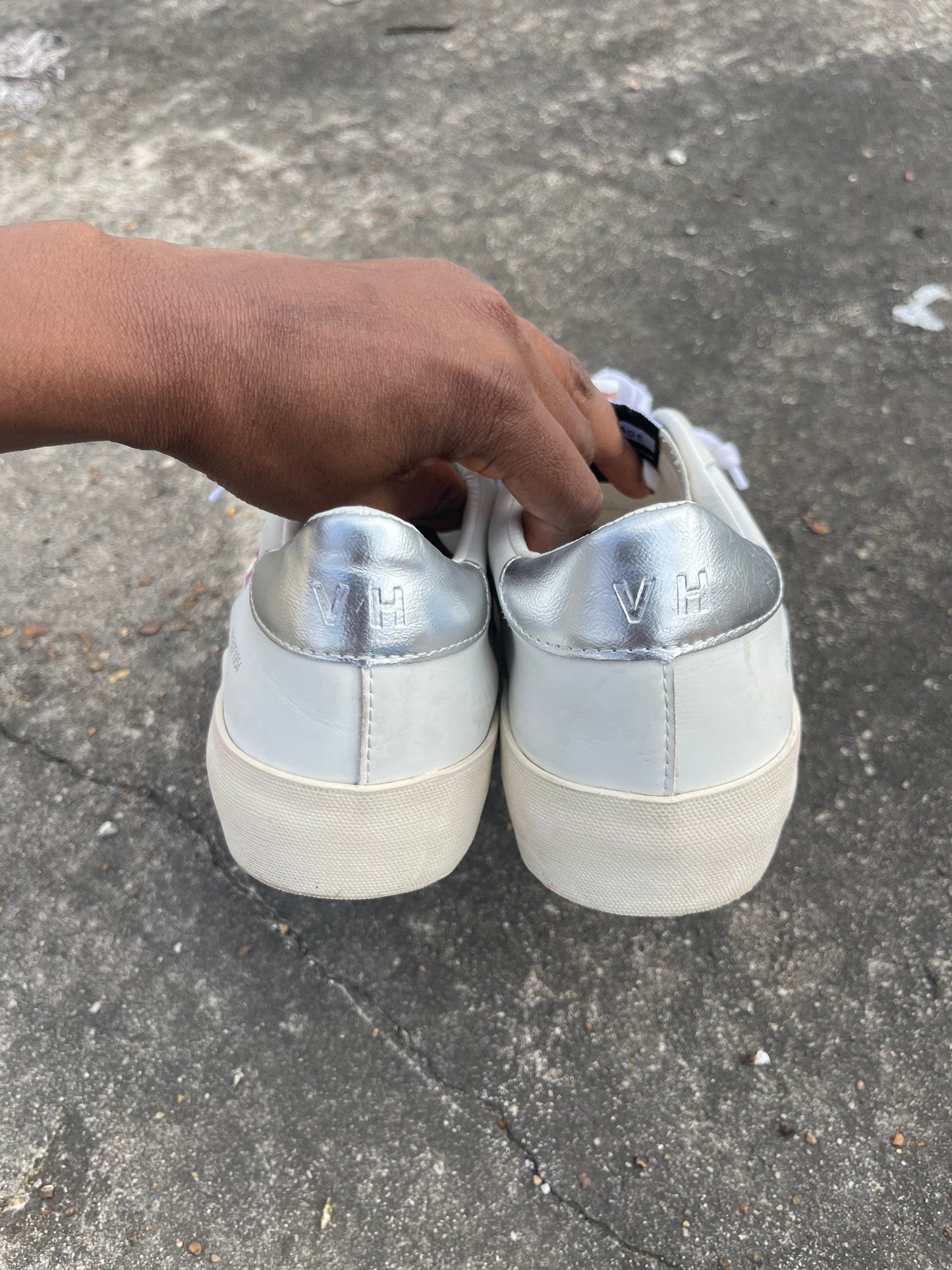Vintage Havana Off White Sneakers Women sz 11