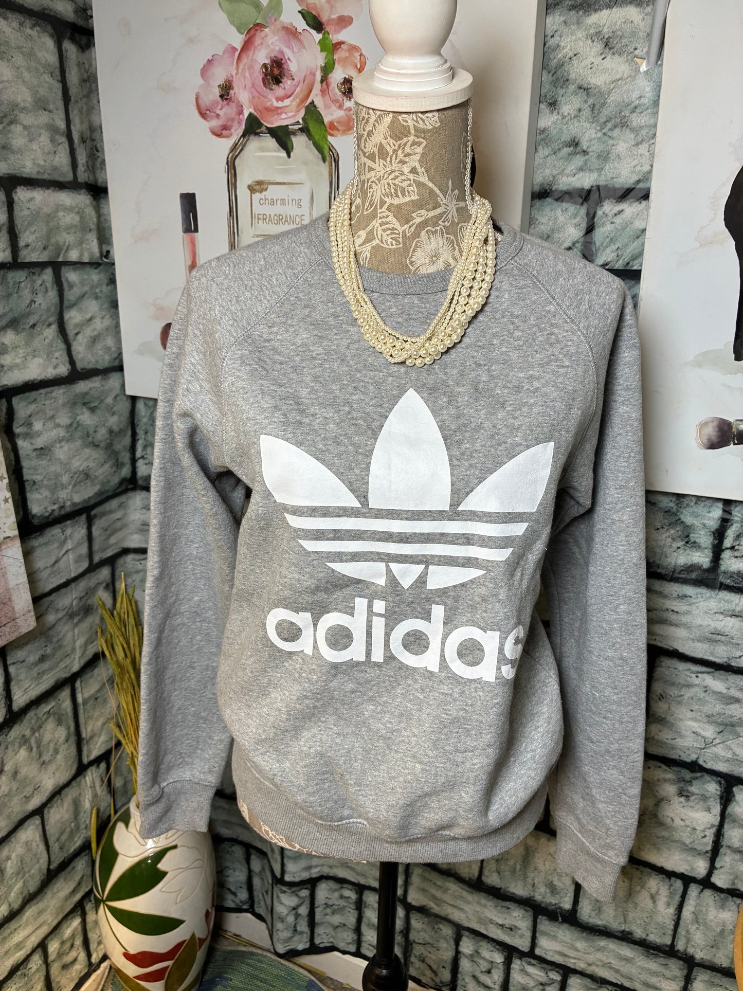 Adidas Gray Crewneck Women sz XS