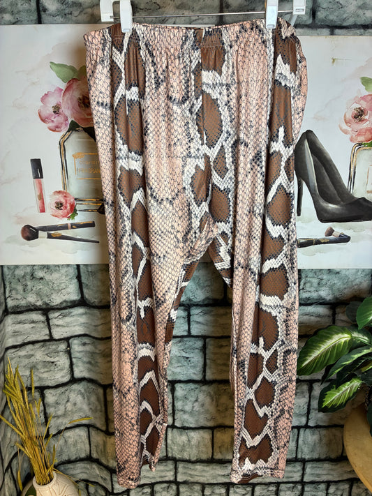 Shein Brown Print Tights Women sz 2XL