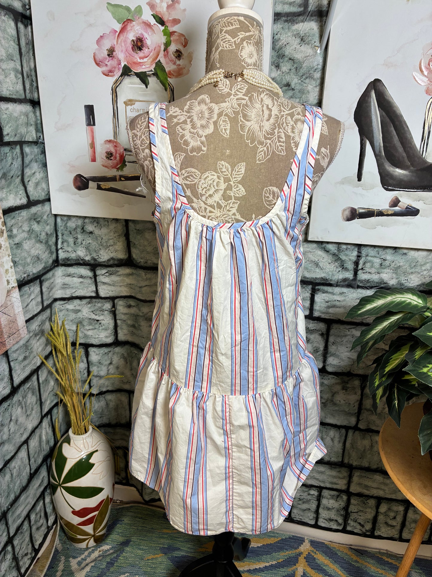 Old Navy White Red Blue Dress Women sz Medium