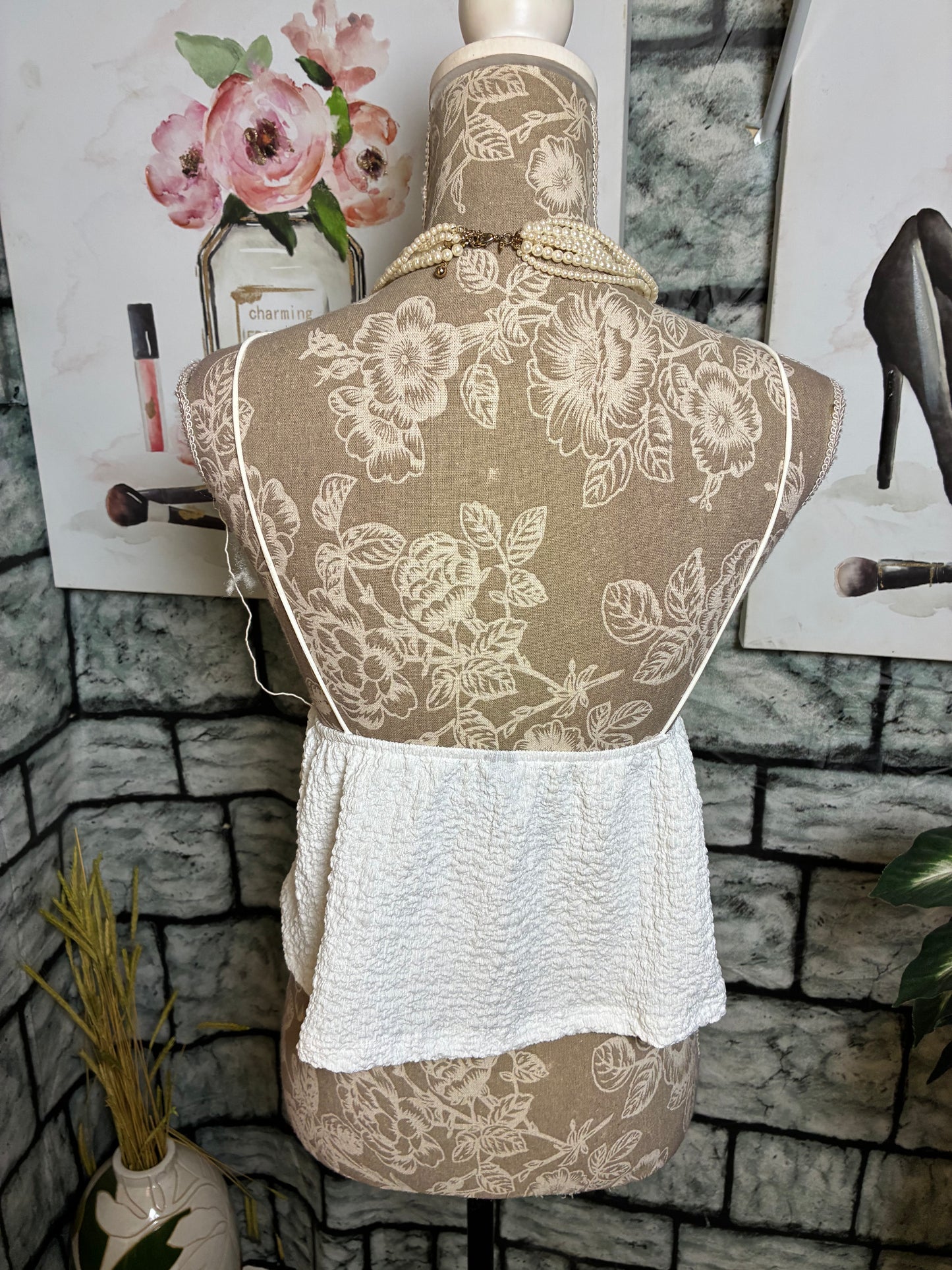 Shein White blouse Women sz Medium