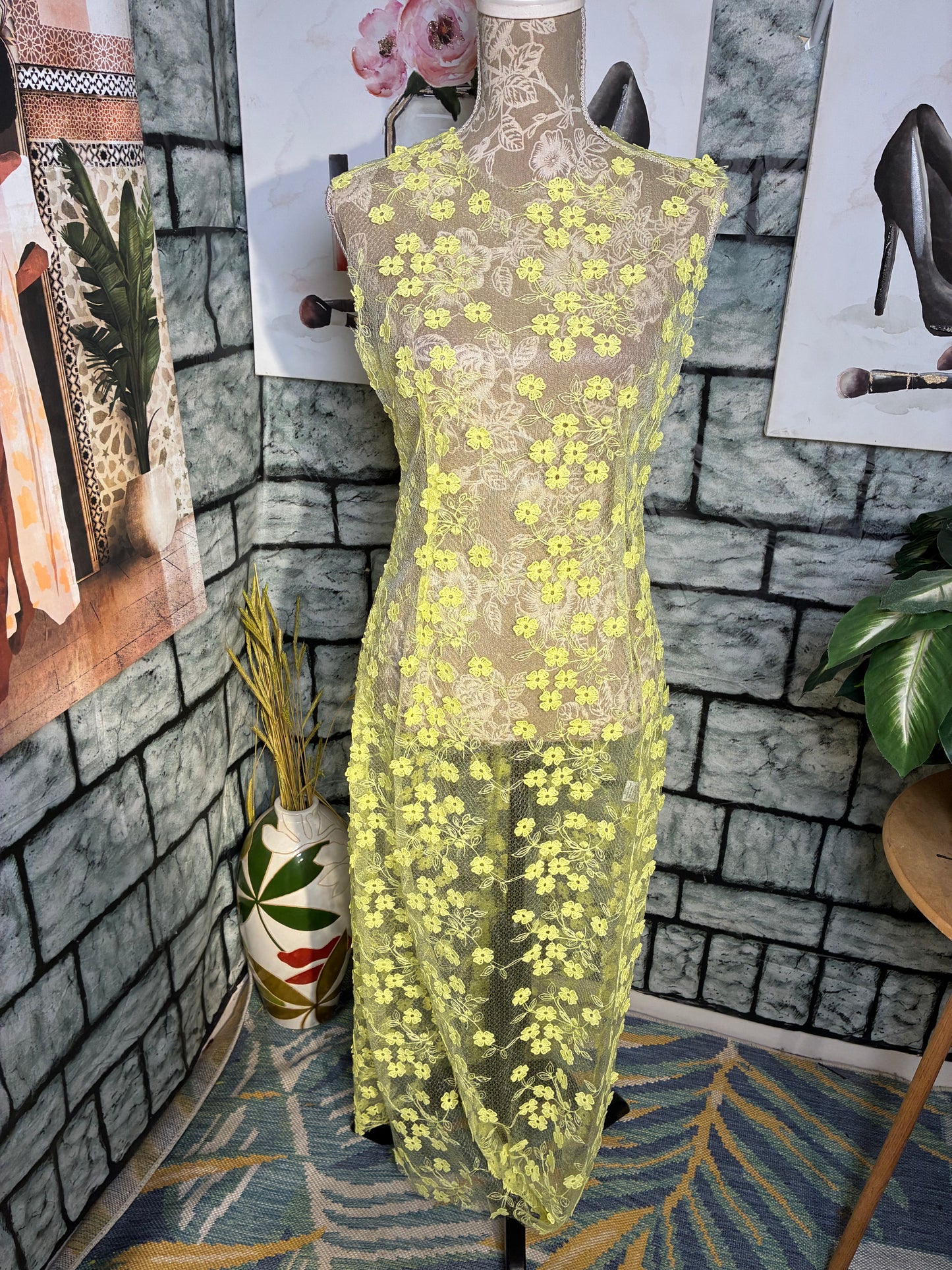 YH & Co Yellow Floral Sheer Top Women sz Large