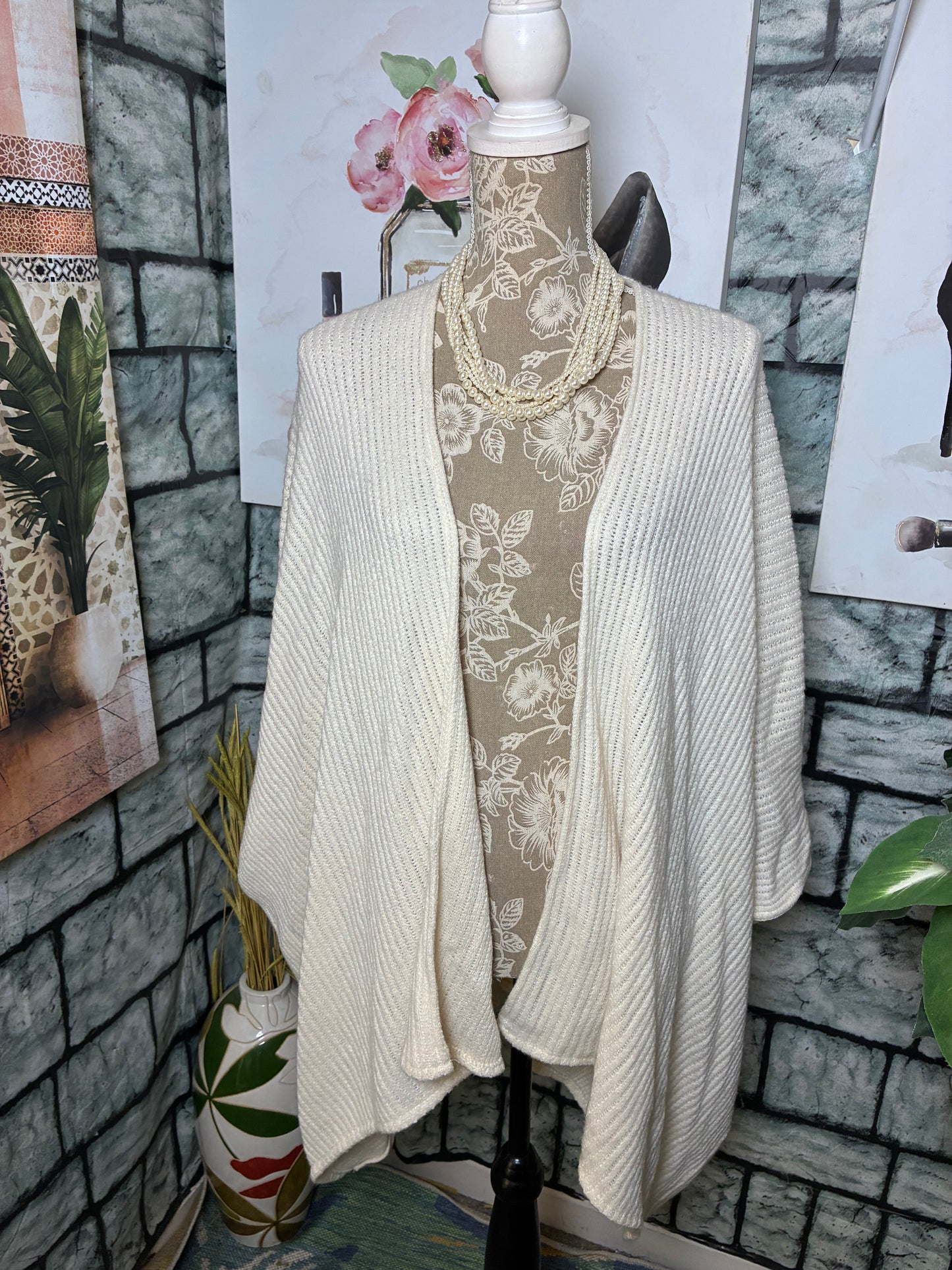 Off White Sweater Cardigan Women sz One Size