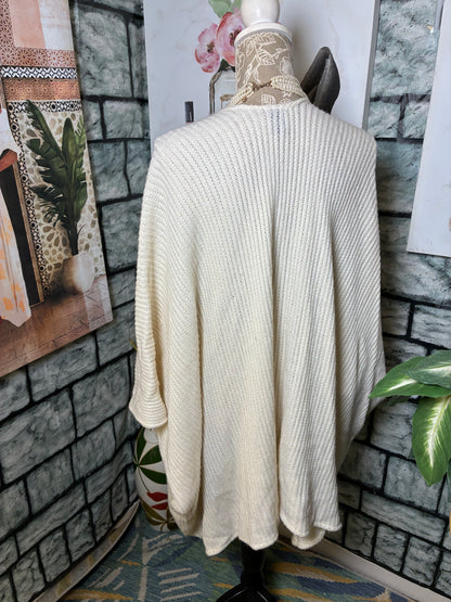 Off White Sweater Cardigan Women sz One Size