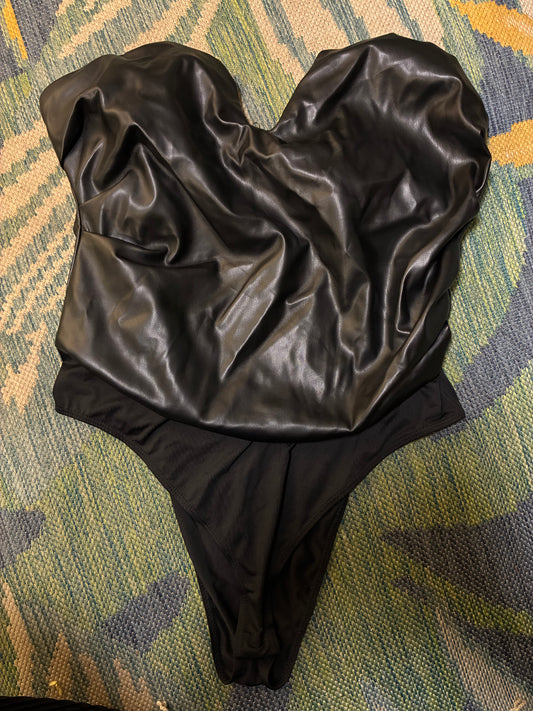 Fashion Nova Black Faux Leather Bodysuit Top Women sz Large
