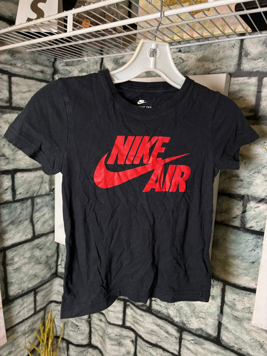 Nike Black Red Shirt Boys sz 5/6